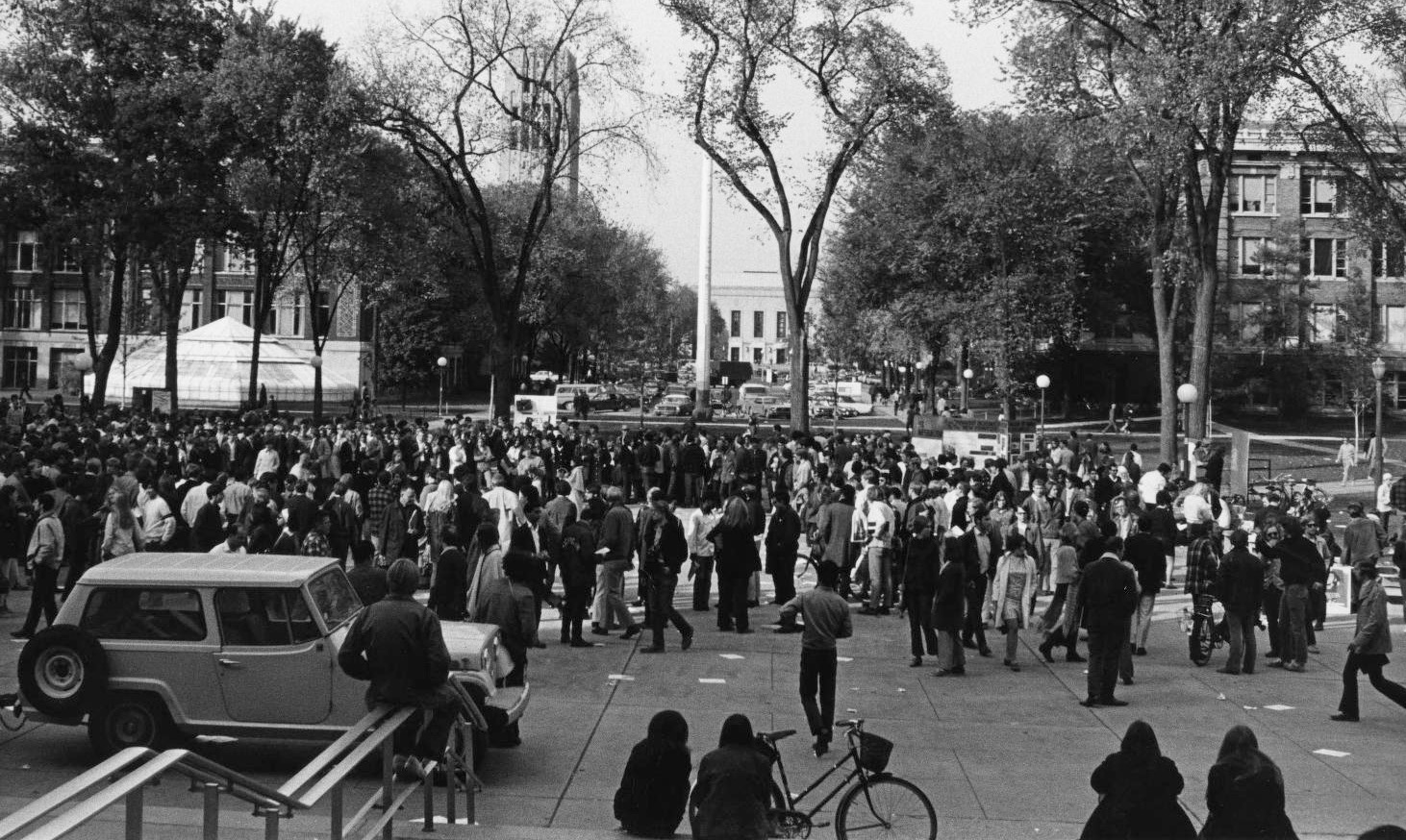 Campus protest on Diag, late 1960s; HS1804". https://quod.lib.umich.edu/b/bhl/x-hs1804/hs1804. University of Michigan Library Digital Collections. Accessed January 22, 2024